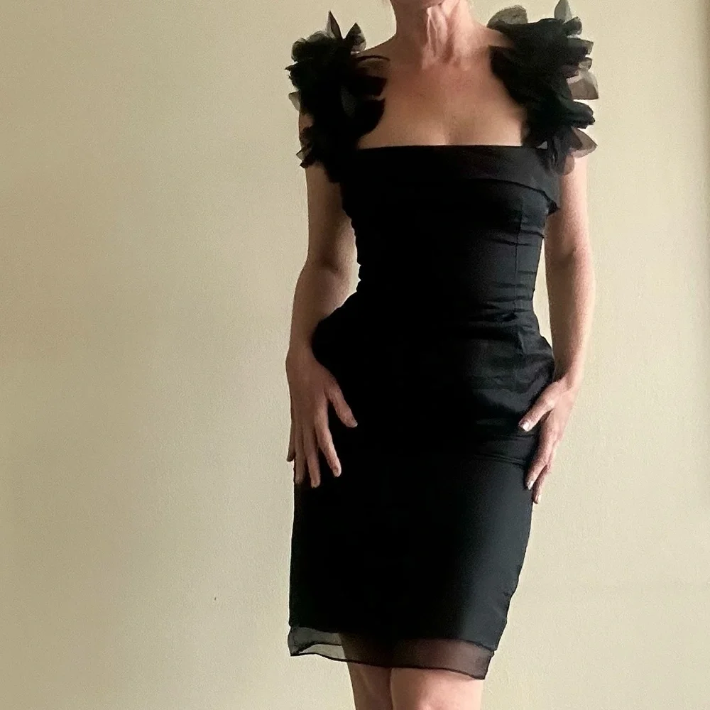 Dolce & Gabbana Elegant Black Ruffled Dress IT40  US 2-4 $1,500 D&G - Picture 2 of 3